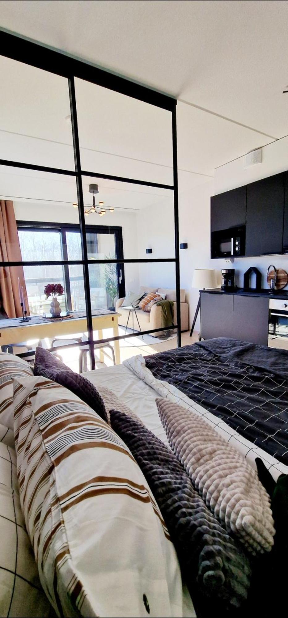 Modern Apartment Near Tampereen Messukeskus, With Own Private And Free Parking Exterior photo