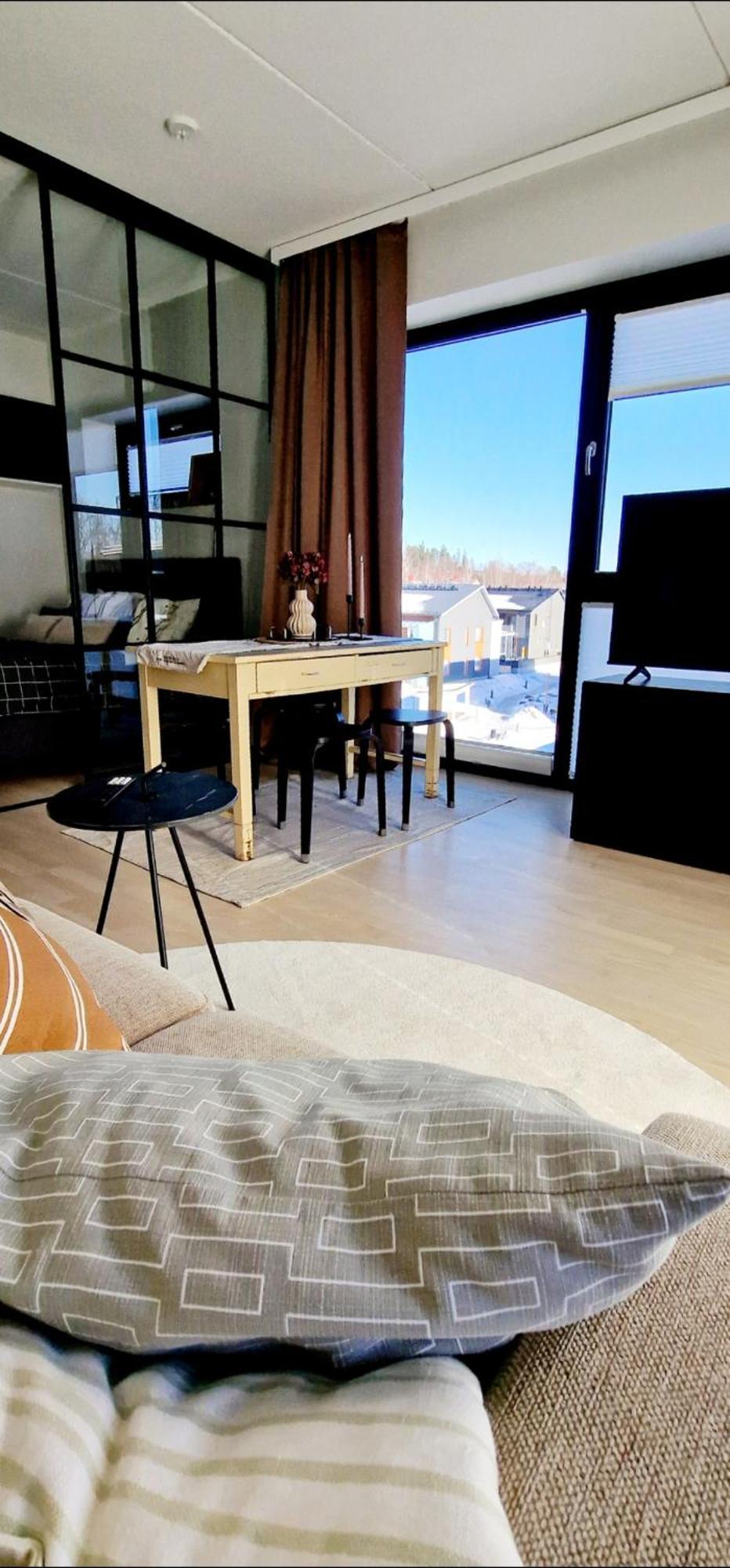 Modern Apartment Near Tampereen Messukeskus, With Own Private And Free Parking Exterior photo